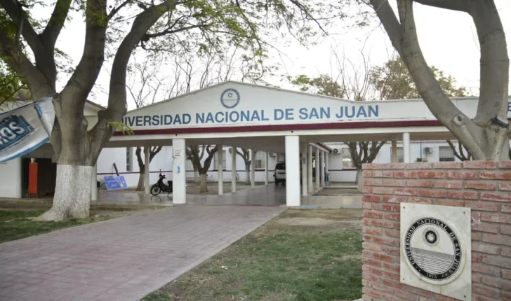 Furor por Medicina en la UNSJ: se anotaron 2.500 personas para competir por 50 bancos