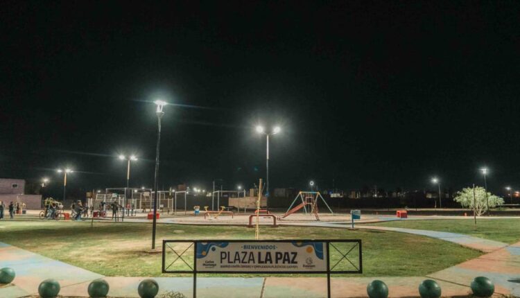 De un espacio sin vida a un lugar para encontrarse: Rawson inauguró la nueva Plaza La Paz en Barrio Los Plásticos