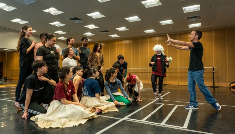 Moliendo a Molière reúne talento sanjuanino en una gran producción del Bicentenario