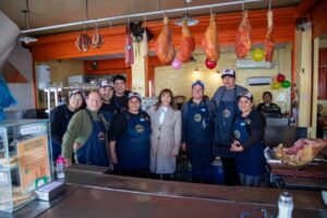 Capital celebró los 70 años de la Feria y Mercado de Abasto Municipal con emoción, arte y el rescate de su historia