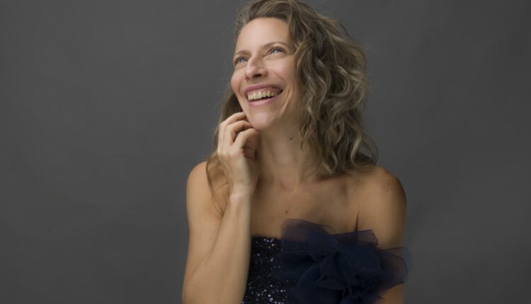 Elena Roger deslumbra en el Teatro del Bicentenario con un recorrido íntimo por los clásicos de su carrera