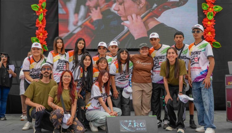 Más de 5.000 jóvenes celebraron la primavera en el Parque de Chimbas