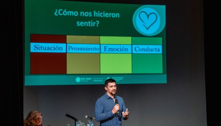 Capacitan a 53 comunidades educativas de San Juan en el desarrollo de habilidades socioemocionales