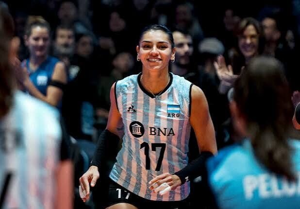 Candelaria Herrera aportó 10 puntos en el debut triunfal de Las Panteras en el preolímpico de Brasil