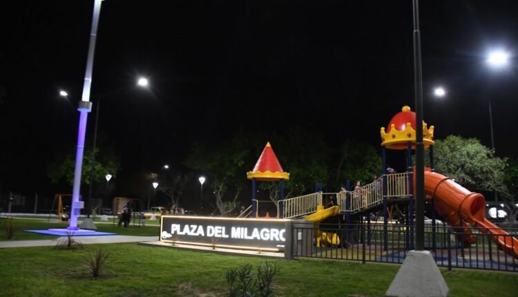 Inauguraron la renovada Plaza del Milagro en Santa Lucía: iluminación LED, juegos y nueva gruta