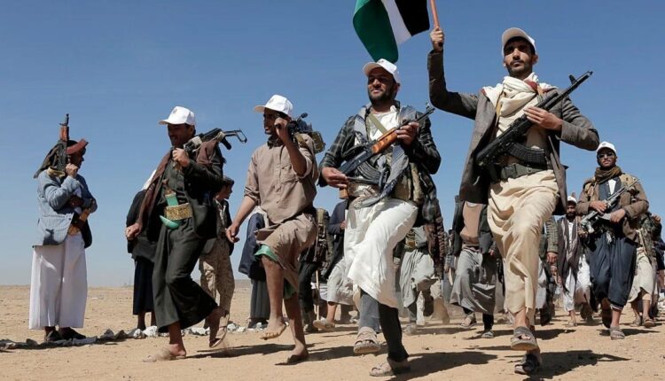 Los hutíes atacaron una base aérea saudita y los países del Golfo cancelaron una reunión clave con Irán