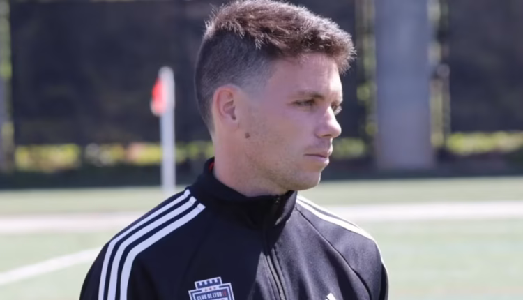El futbolista argentino que estuvo detenido 22 días por el ICE contó el calvario que vivió: “Pasé más de 24 horas encadenado