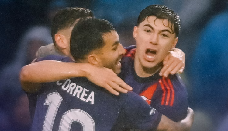 Triunfo agónico de River bajo la lluvia ante Atlético Tucumán en el Clausura