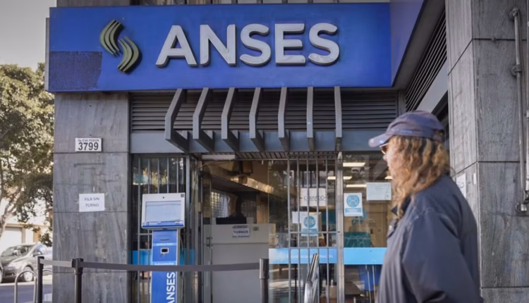 ANSES: quiénes cobran jubilaciones, AUH y asignaciones este martes 8 de septiembre