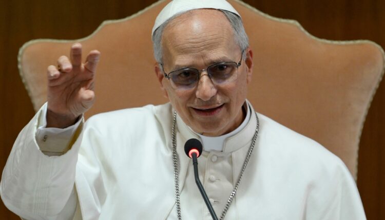 San Juan se prepara para una histórica peregrinación: estiman que más de 30 colectivos viajarán para recibir al papa León XIV