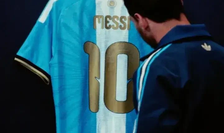 Una camiseta histórica: así será la indumentaria especial para la despedida de Lionel Messi de la Selección