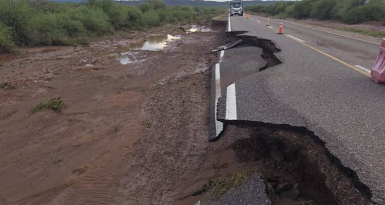 Crece la preocupación en Valle Fértil: Riveros convoca al sector privado ante el deterioro crítico de las rutas 141 y 510