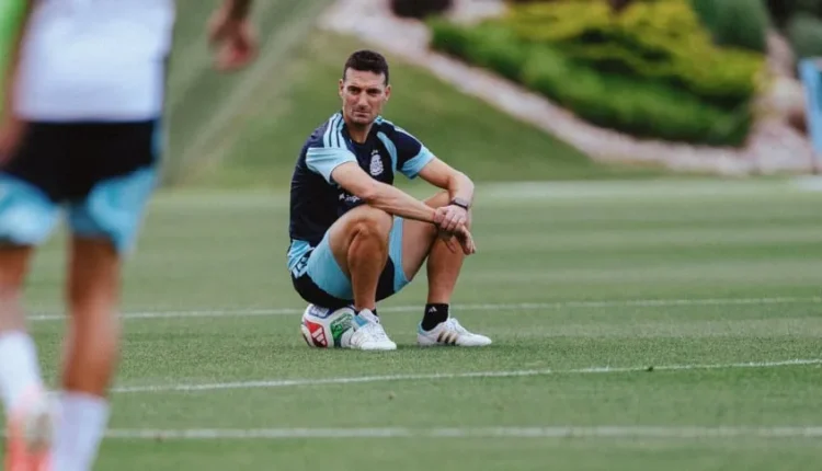 Scaloni mueve piezas y ensaya un equipo con novedades para el debut ante Bolivia