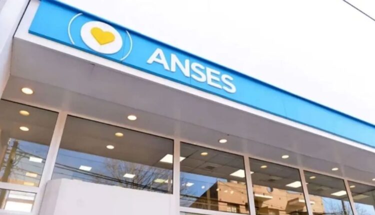 Jubilados de ANSES: cuánto cobrarán en octubre con el nuevo aumento y qué pasa con el bono de .000