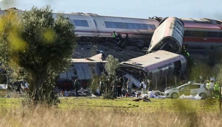Tragedia en España: investigan un error humano en el choque de trenes