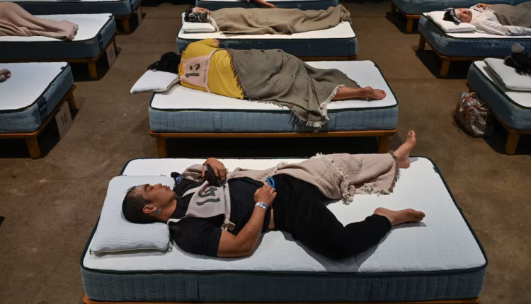 Así es el curioso campeonato de dormir que Japón organiza para crear conciencia sobre su déficit crónico de sueño