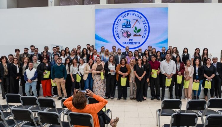 Hito educativo y productivo en San Juan: se graduó la primera cohorte de técnicos en Exploración Minera de Divisadero