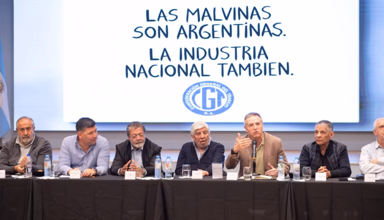 La decisión que tomó la CGT para llevarle al Papa León XIV sus críticas contra el gobierno de Milei