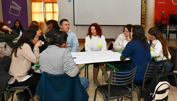 Se realizó el primer encuentro abierto “Acompañando Ando”