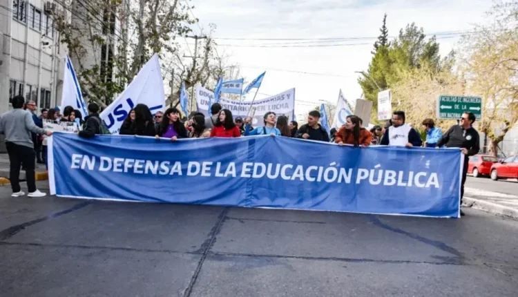 GREMIOS DOCENTES DE LA UNSJ CONFIRMAN SU ADHESIÓN AL NUEVO PARO NACIONAL DE ESTE MIÉRCOLES