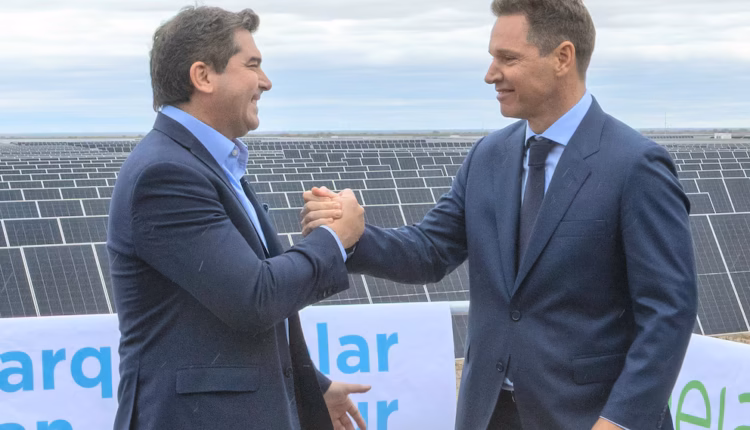 Inversión de USD 110 millones: con la presencia de Jorge Brito y el gobernador Orrego, Genneia inauguró el Parque Solar San Juan Sur