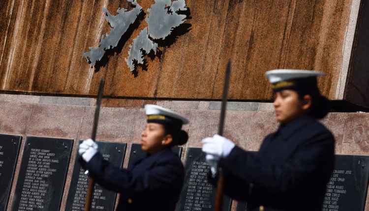 Se tensa el vínculo entre Argentina y Reino Unido por Malvinas: los próximos pasos en la disputa por el petróleo