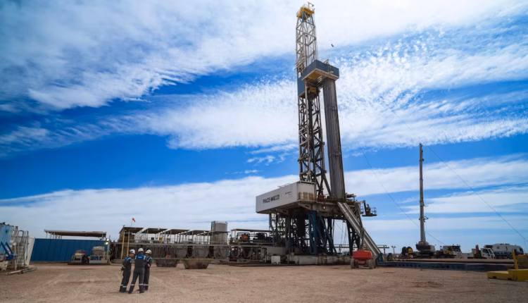 La Argentina logró otro récord histórico de producción de petróleo y se acerca al millón de barriles diarios