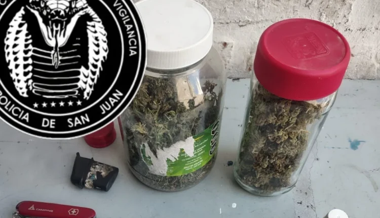 Detuvieron a cuatro personas por disturbios en el centro y a uno le secuestraron marihuana y una navaja