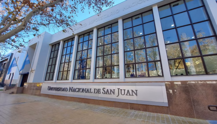La Justicia Federal ordenó recuperar las clases perdidas por los paros en colegios universitarios de San Juan