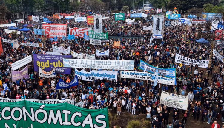 Fallo clave para el Gobierno: la Justicia puso en revisión la cautelar sobre Financiamiento Universitario