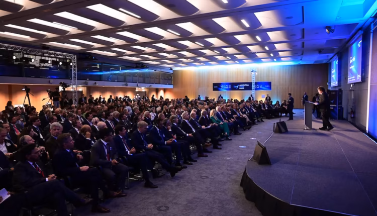 Los empresarios y Argentina Week París: entre el potencial arrollador de la energía y las dudas que busca evaporar Milei