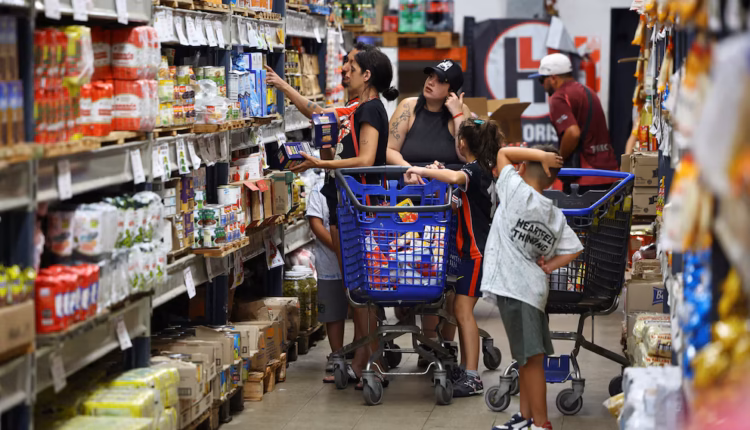 La inflación en modo “serrucho”: por qué alterna subas y bajas, y cuáles son los factores que complican su desaceleración