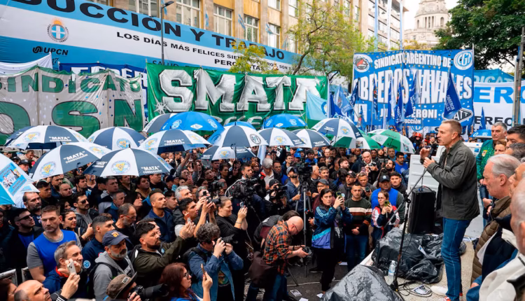 A la espera del quinto paro general, la CGT acumula protestas de baja densidad y el ala dura sindical se repliega