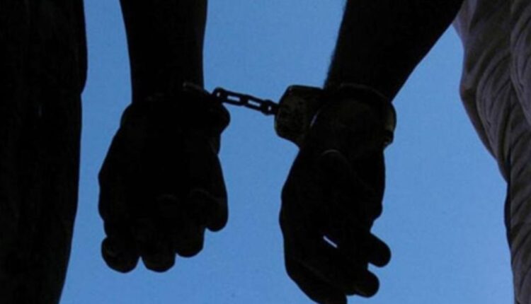 Tres aprehendidos por robo en un local de Rawson