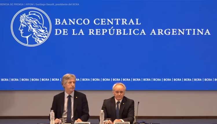 El presidente del BCRA explicó como podría usar los swap con China y EEUU en 2027 y volvió a hablar del oro: “No tenemos nada en Inglaterra”