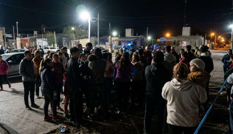 Unas 60 personas intentaron ocupar un terreno destinado a una plaza en 25 de Mayo