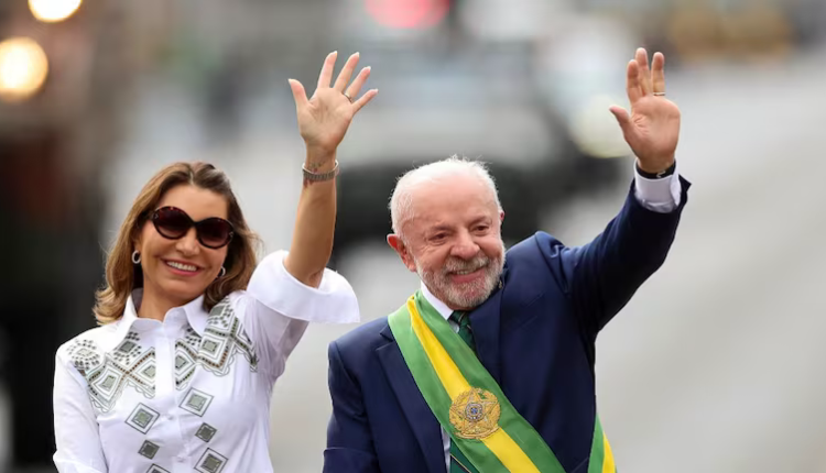 Elecciones en Brasil: la primera dama Janja Lula da Silva cobra protagonismo en el tramo final de la campaña presidencial