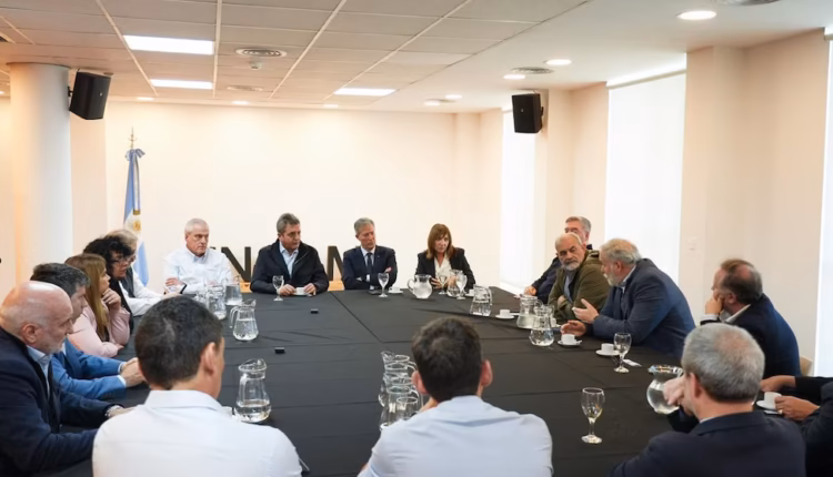 Sergio Massa se reunió con rectores de universidades nacionales en medio de la disputa por el financiamiento