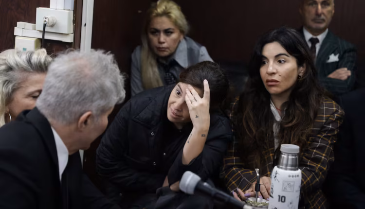 “Una banda de irresponsables y desalmados”