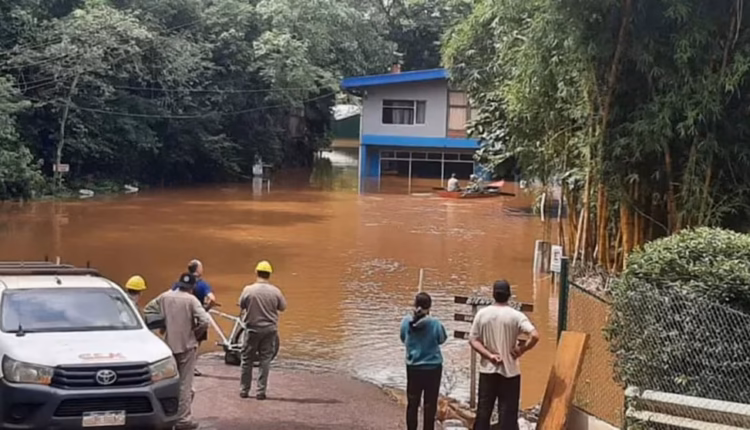 Continúa la alerta por El Niño: evacuaron a 19 personas en Misiones por la crecida de ríos