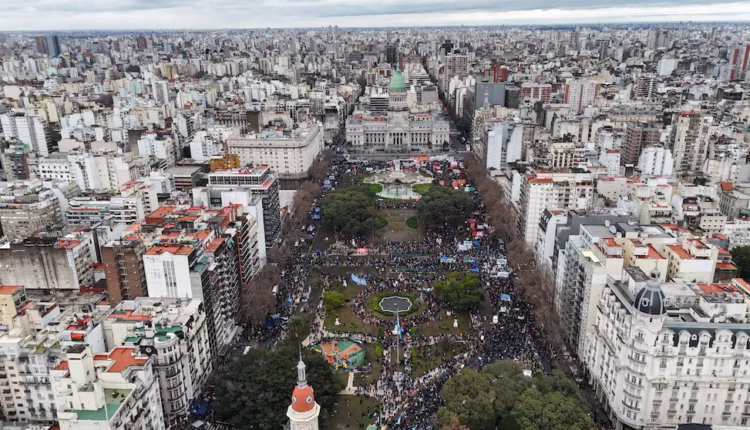Semana caliente en el Congreso: debate por la ley de tierras, Presupuesto 2027, marcha y sesión para derogar el DNU 70