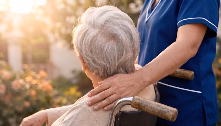 Cuánto cobrarán los cuidadores de adultos por hora en noviembre 2026