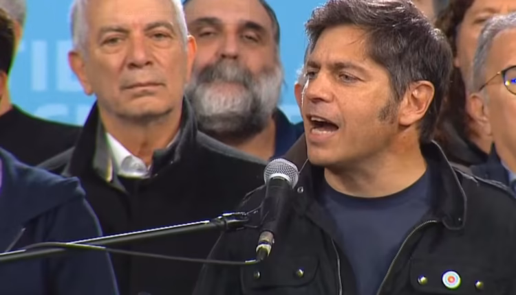 Kicillof reivindicó a Cristina Kirchner en el Día de la Lealtad, dijo que está “injustamente presa” y se ofreció a “poner el cuerpo” para 2027
