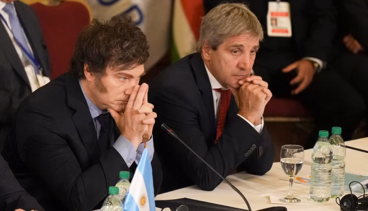 Una medida de Economía pone límites a los despidos de trabajadores privados durante la campaña electoral 2027
