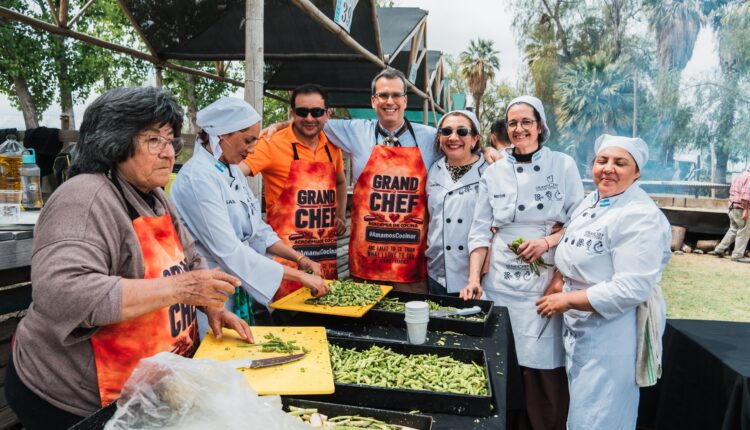 Sabor, identidad y producción: Rawson vivió a pleno la Fiesta del Espárrago y el Alcaucil con un risotto gigante en Médano de Oro