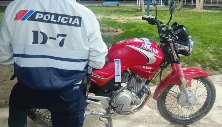 Operativo en 25 de Mayo: la Policía Caminera secuestró una moto robada tras un control vehicular