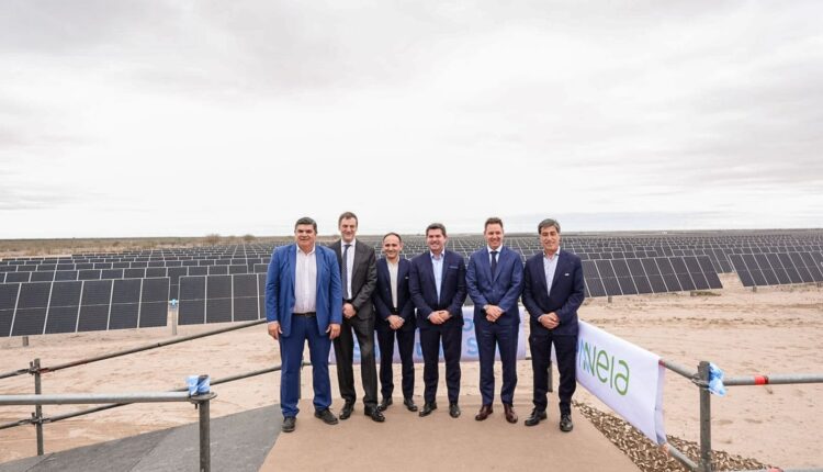 Orrego inauguró el parque solar de mayor potencia actualmente operativo en San Juan