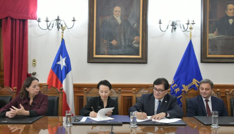La Corte de Justicia de San Juan firmó un convenio de cooperación institucional con la Corte Suprema de Chile