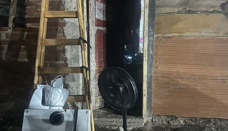 Lo atraparon en la Villa 17 de Agosto cargando una escalera y electrodomésticos sustraídos