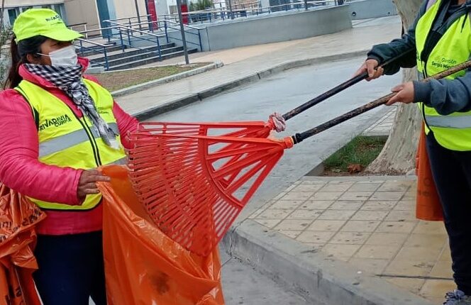 Rivadavia no se detiene: el municipio garantizó la limpieza urbana durante el fin de semana y continúa las tareas este lunes